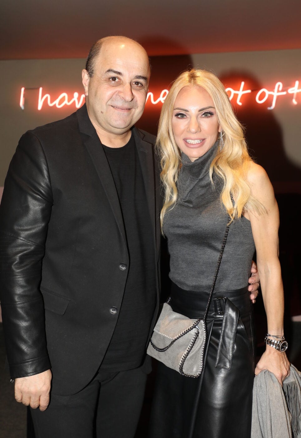 Μάρκος Σεφερλής: Θεατρικά σχέδια, τηλεοπτικές αναμνήσεις και επιτυχία στο πλευρό της Έλενας Τσαβαλιά