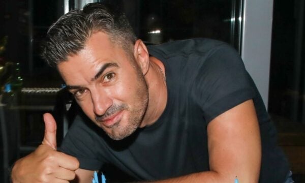 Γιάννης Τσιμιτσέλης: Σπάνιες φωτογραφίες με τον αδελφό του, Λάμπρο, και ευχές για τα γενέθλιά του