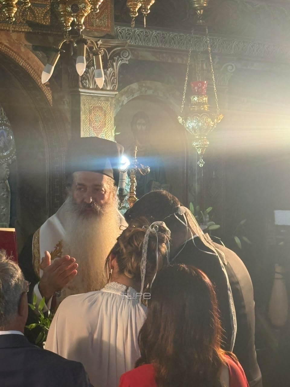 Βασίλης Τσεκούρας – Γωγώ Μπαλή: Οι αδημοσίευτες εικόνες από τον γάμο τους και η ξεχωριστή στιγμή μέσα στην εκκλησία