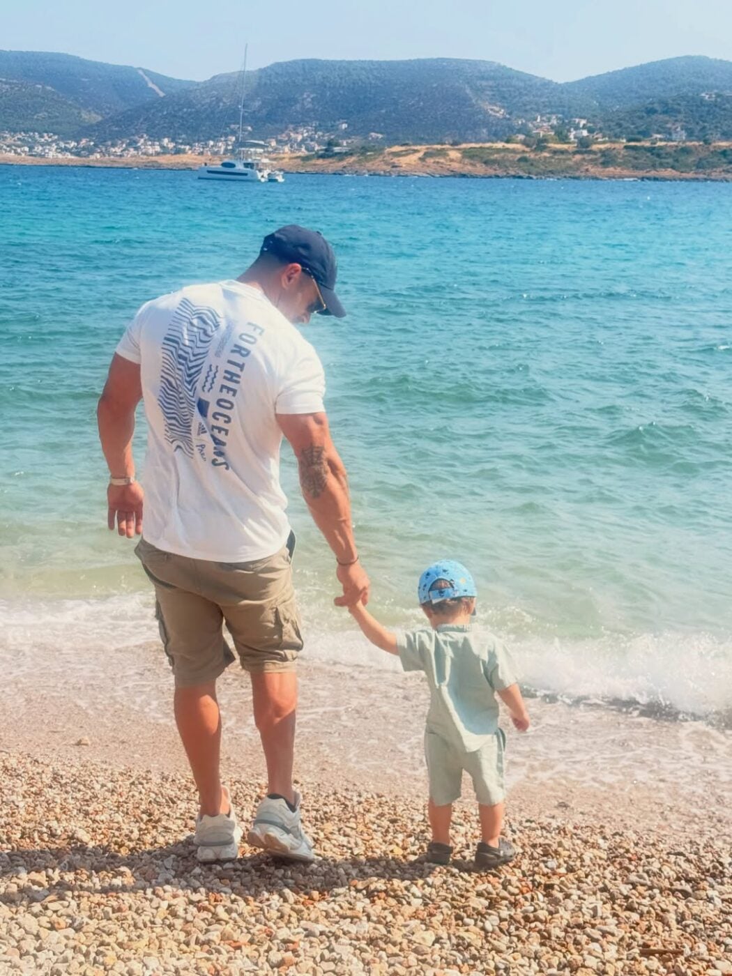 Ανθή Βούλγαρη: Καλοκαιρινές στιγμές με τον σύζυγό της και τον 1,5 έτους γιο τους – Φωτογραφίες