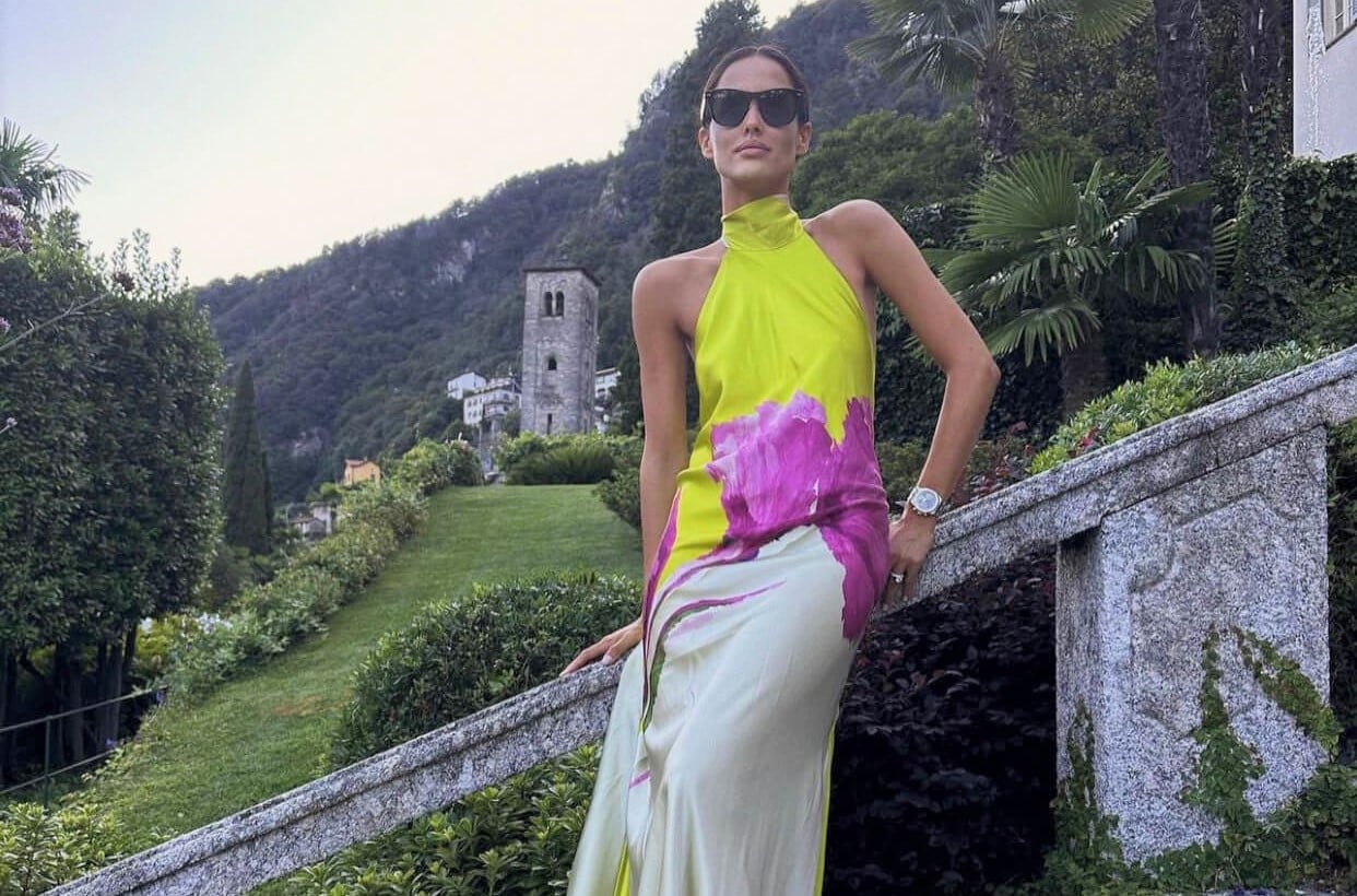 Wedding guest dressing: Οι κανόνες για το τέλειο look ως καλεσμένη σε γάμο