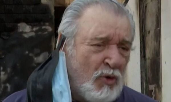 Τάσος Χαλκιάς για το σπίτι του που κάηκε στο Πόρτο Γερμενό: «Ήμουν παιδάκι και γέρασα, ο γιος μου εδώ γεννήθηκε»