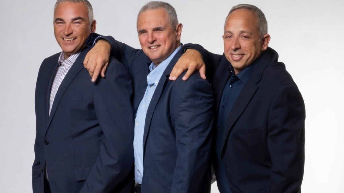 «Three on three» έρχεται στον ΣΚΑΪ 100,3