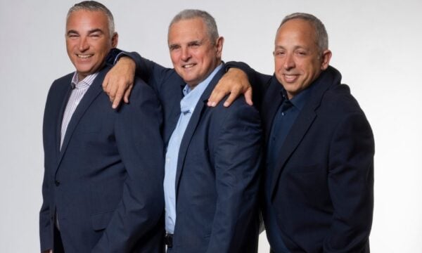 «Three on three» έρχεται στον ΣΚΑΪ 100,3