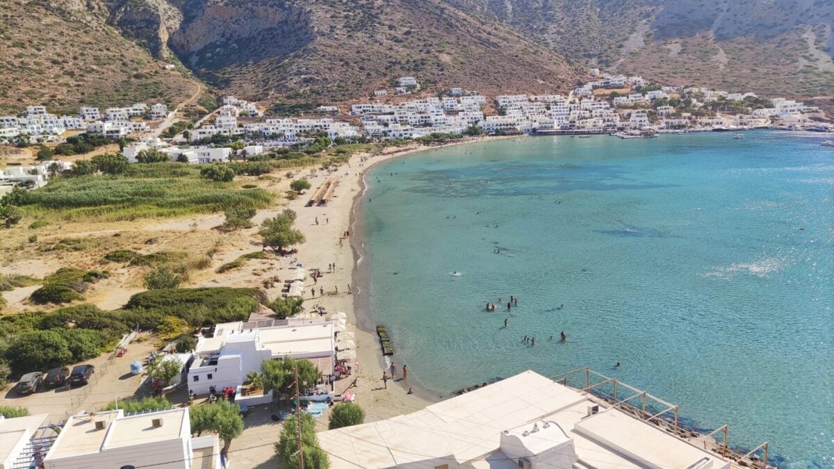 Το ελληνικό νησί που αποθεώνουν οι Βρετανοί