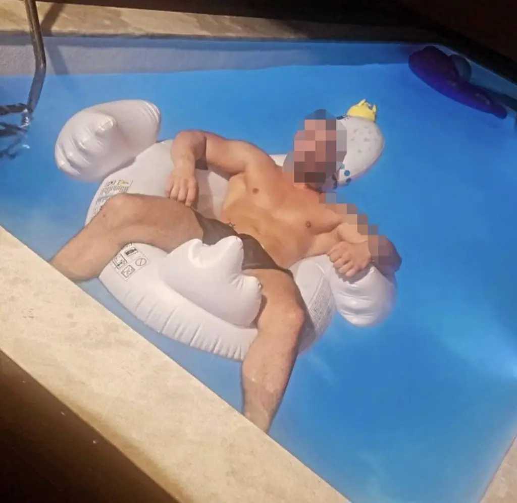 Η χλιδάτη ζωή του 33χρονου influencer που συνελήφθη για την έκδοση 16χρονων μέσω ροζ αγγελιών