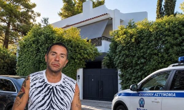 Η αστυνομία στο σπίτι του Μαζωνάκη: Τα λουλούδια των γειτόνων στην πόρτα του, τι ψάχνουν οι αρχές;