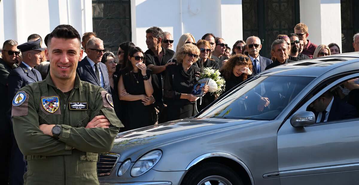 Πύργος: Το τελευταίο «αντίο» στον επισμηναγό Γιάννη Μπλέσια στην κηδεία