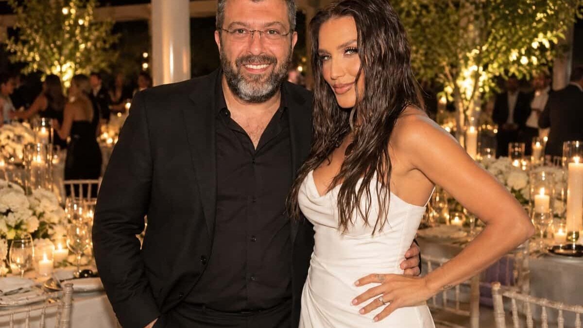 Ιουλία Καλλιμάνη: Η αποκάλυψη στους καλεσμένους μετά τον γάμο για το μωρό