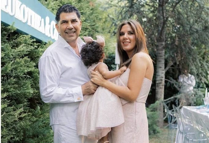 Γιάννης Λύρας: Τι θα γίνει με την επιμέλεια του παιδιού και τη διατροφή χιλιάδων ευρώ μετά το διαζύγιο;