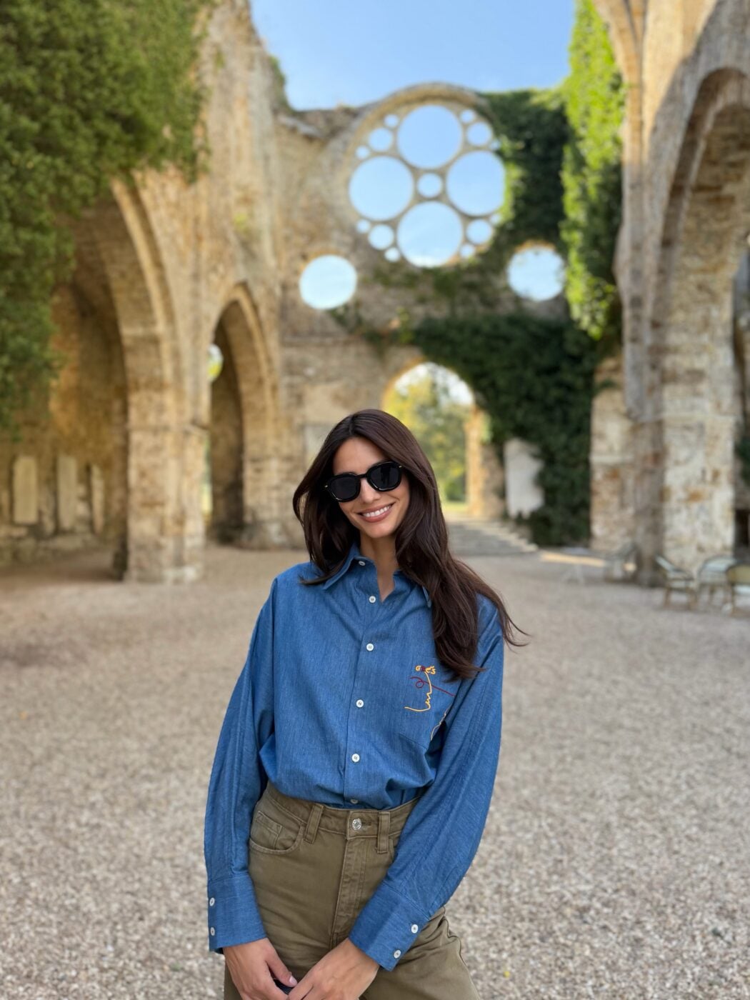 Ηλιάνα Παπαγεωργίου: Στο ιστορικό Abbaye des Vaux de Cernay για μια απόδραση στη γαλλική εξοχή