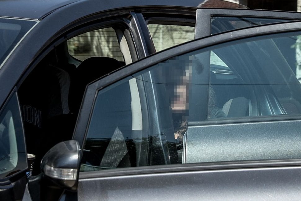 Μαραθώνας: Η 68χρονη που έκρυβε τη νεκρή μητέρα της για 10 χρόνια – Το μυστικό της σύνταξης και η μακάβρια αποκάλυψη