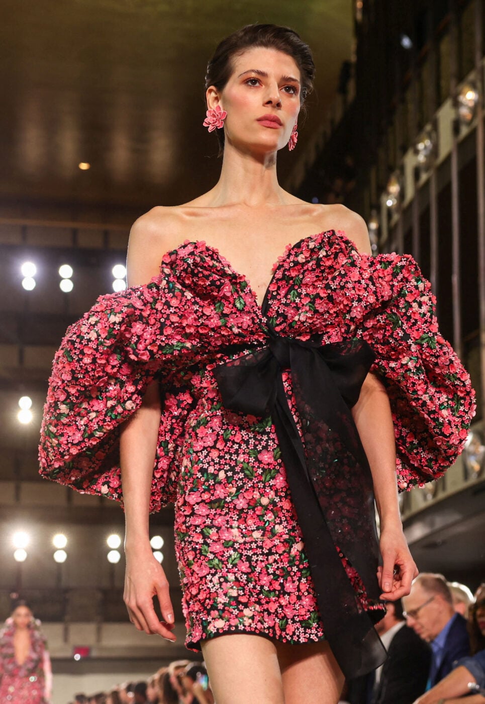 Carolina Herrera: Η νέα συλλογή γιόρτασε 45 χρόνια θηλυκότητας