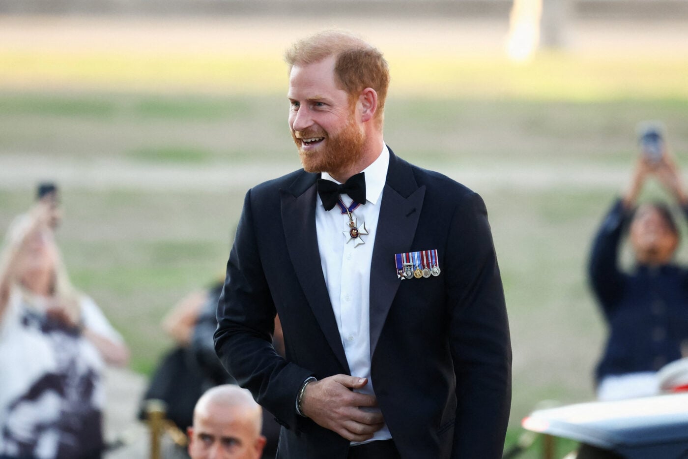 Πρίγκιπας Harry: Πρώτη δημόσια εμφάνιση μετά την επιστροφή στη Βρετανία – Η απουσία της Meghan Markle