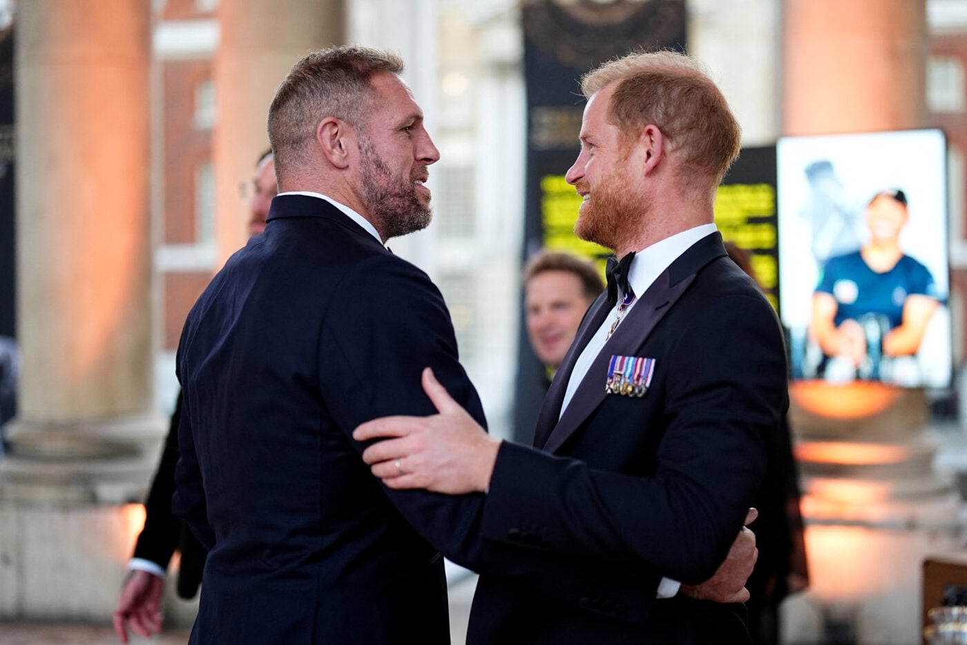 Πρίγκιπας Harry: Πρώτη δημόσια εμφάνιση μετά την επιστροφή στη Βρετανία – Η απουσία της Meghan Markle