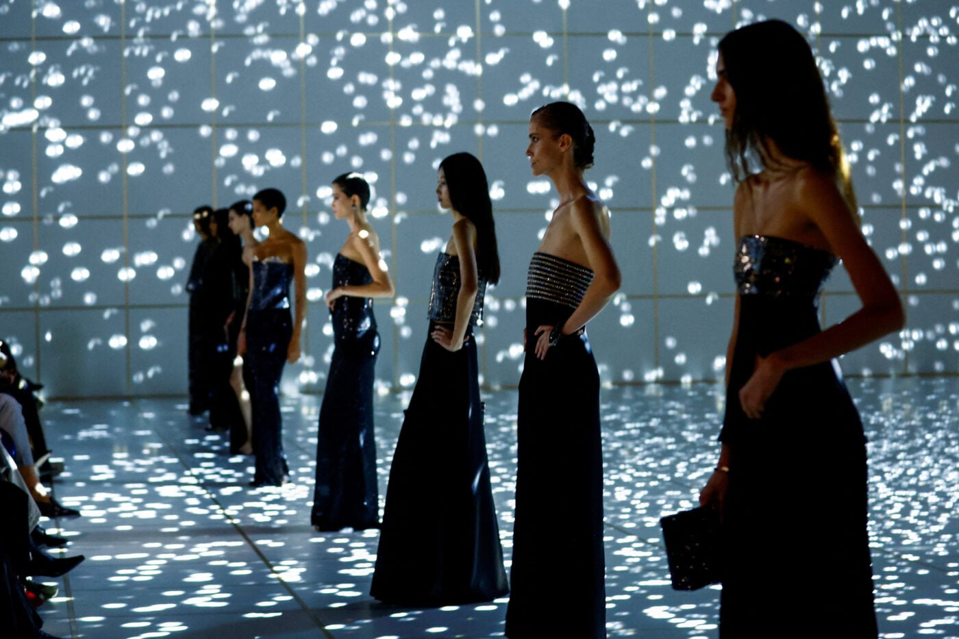 Giorgio Armani SS27: Η συλλογή του Μιλάνου που εντυπωσιάζει χωρίς υπερβολές