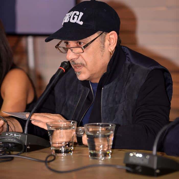 Νότης Σφακιανάκης: Βγάζει στο «σφυρί» τη βίλα στη Βάρκιζα 10 μήνες μετά τον θάνατο της γυναίκας του