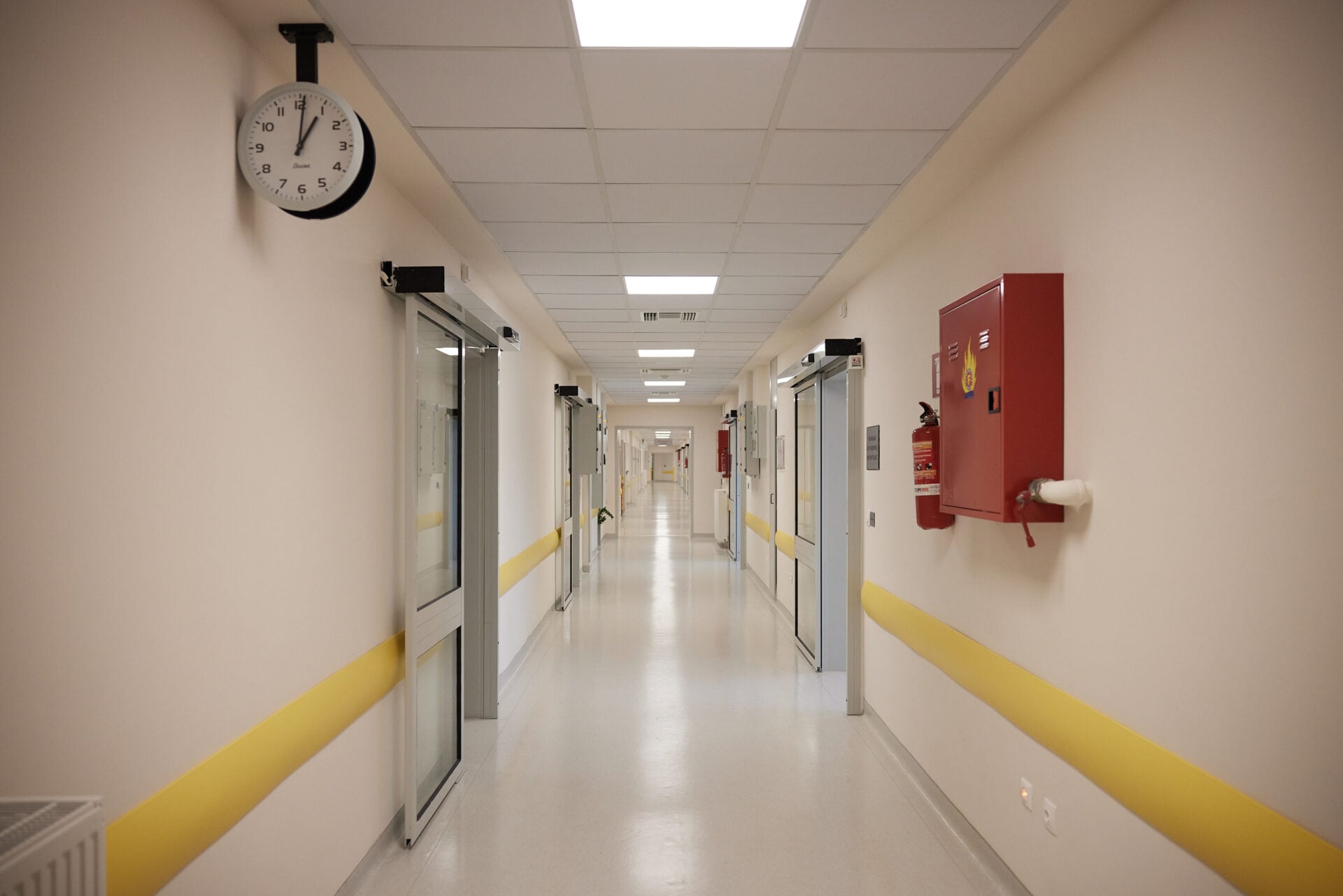 ΠΟΥ: Κυριαρχούν αλλά πληρώνονται λιγότερο στην υγεία οι γυναίκες στην εργασία