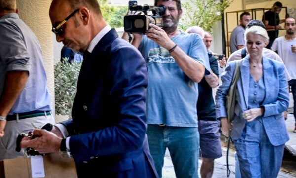 Μαζωνάκης: Η χλιδάτη ζωή του μεγαλογιατρού «Dr. Ilias» και οι καταγγελίες για το ιατρείο στο Κολωνάκι