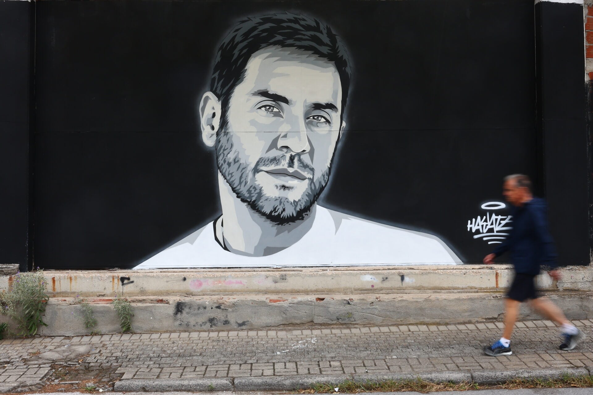 Ο Γιώργος Μαζωνάκης στη street art της Θεσσαλονίκης – Δημιουργία από τον Hayate
