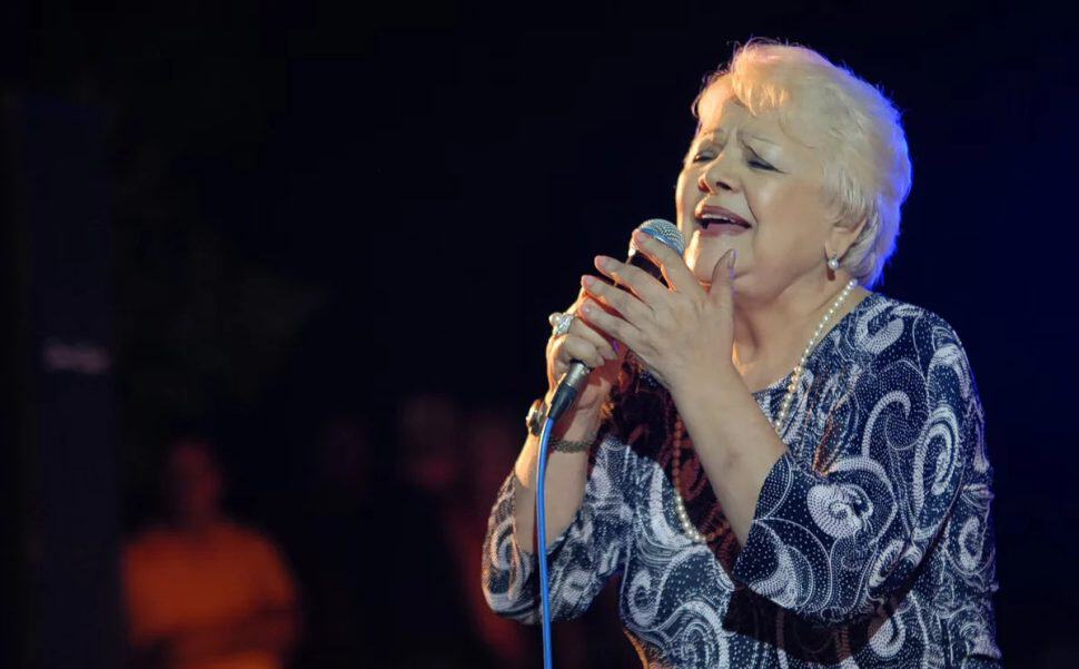 Μαύρο καλοκαίρι για την ελληνική showbiz: Μαστροκώστα, Καριέρε και 8 ακόμη διάσημοι που έφυγαν από τη ζωή