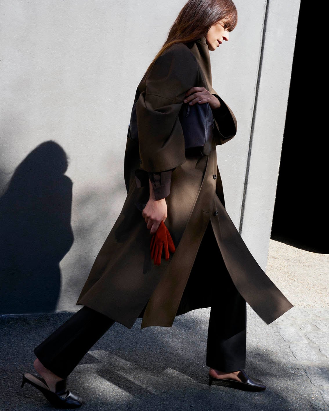 Διαφημιστική καμπάνια της Massimo Dutti με την Caroline de Maigret γαι το FW26.