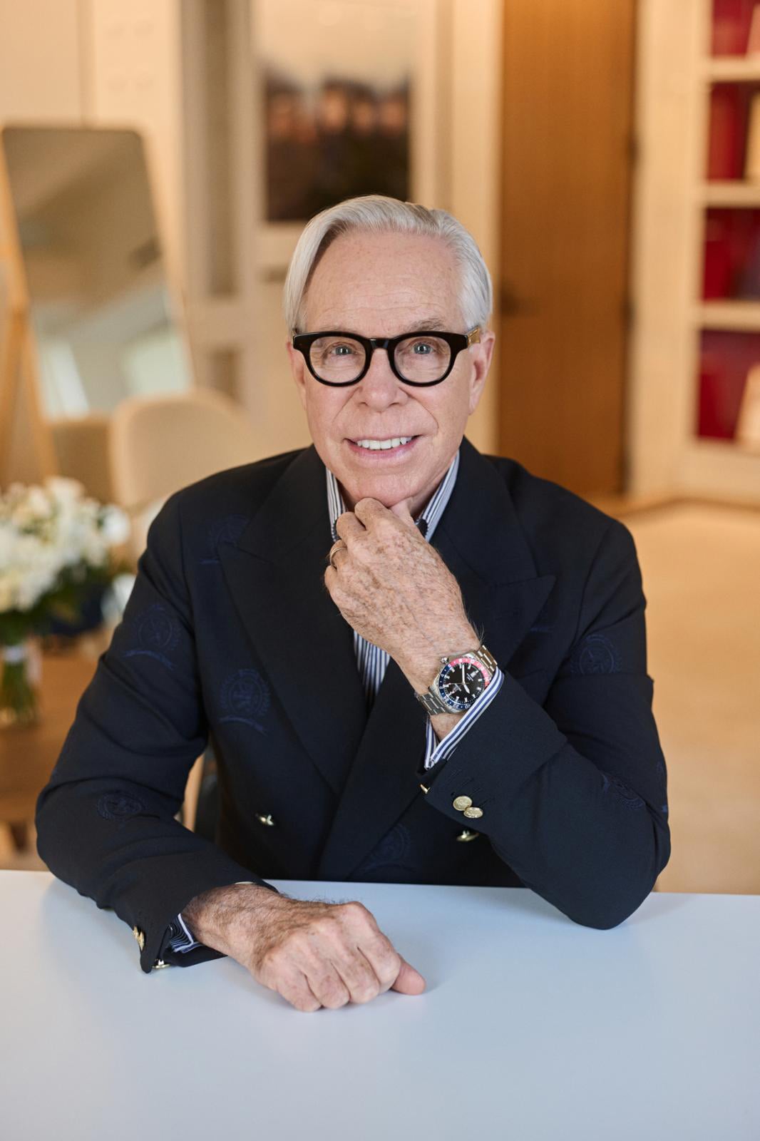 Tommy Hilfiger: Ο νέος σκελετός γυαλιών που σχεδίασε ο ίδιος