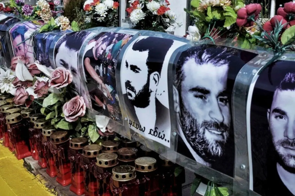 Διάσημοι Έλληνες που έχασαν τη ζωή τους στην άσφαλτο – Mad Clip, Παντελίδης, Ζάρλας
