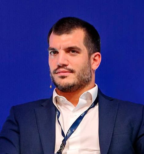 Η κόρη του Καραμανλή ετοιμάζεται για γάμο: Ποιος είναι ο επιχειρηματίας που παντρεύεται – Χαρές για τον πρώην πρωθυπουργό