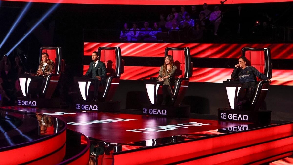 The Voice: Η τραγουδίστρια συζητάει για τη θέση του Μαζωνάκη στο talent show