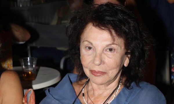 Μπέτυ Λιβανού: Πρώτη δημόσια εμφάνιση έξι μήνες μετά τον θάνατο του συζύγου της, Γιώργου Πανουσόπουλου