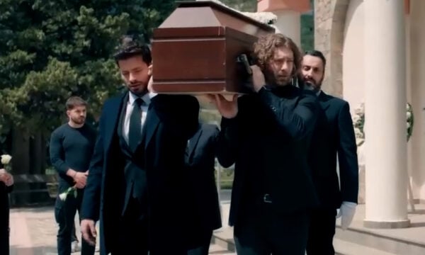 Μπλε Ώρες: Τρέιλερ για το αποψινό επεισόδιο