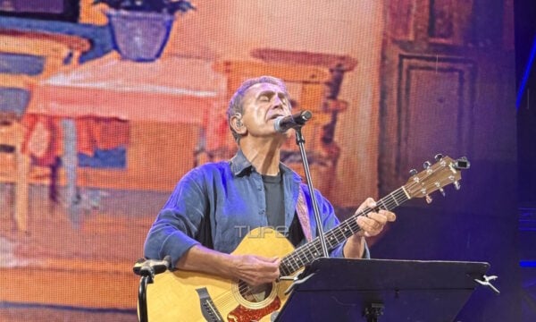 Γιώργος Νταλάρας: Αποχαιρέτησε τον Γιώργο Μαζωνάκη στο Καλλιμάρμαρο – Είναι το πικρό δίδαγμα που άφησε