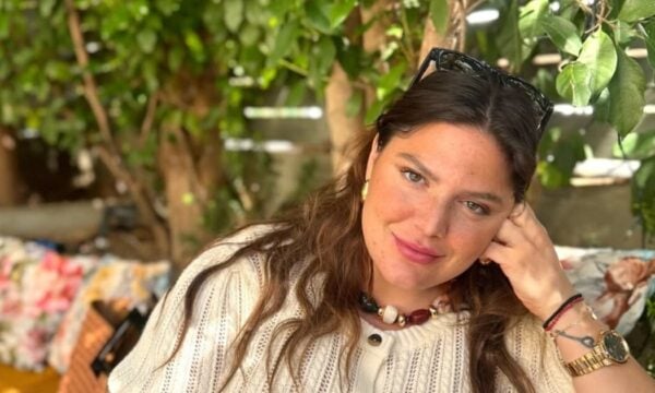 Δανάη Μπάρκα: Βίντεο μετά την ανακοίνωση της εγκυμοσύνης της – «Ξυπνάω και θέλω να γκρεμίσω το σπίτι»