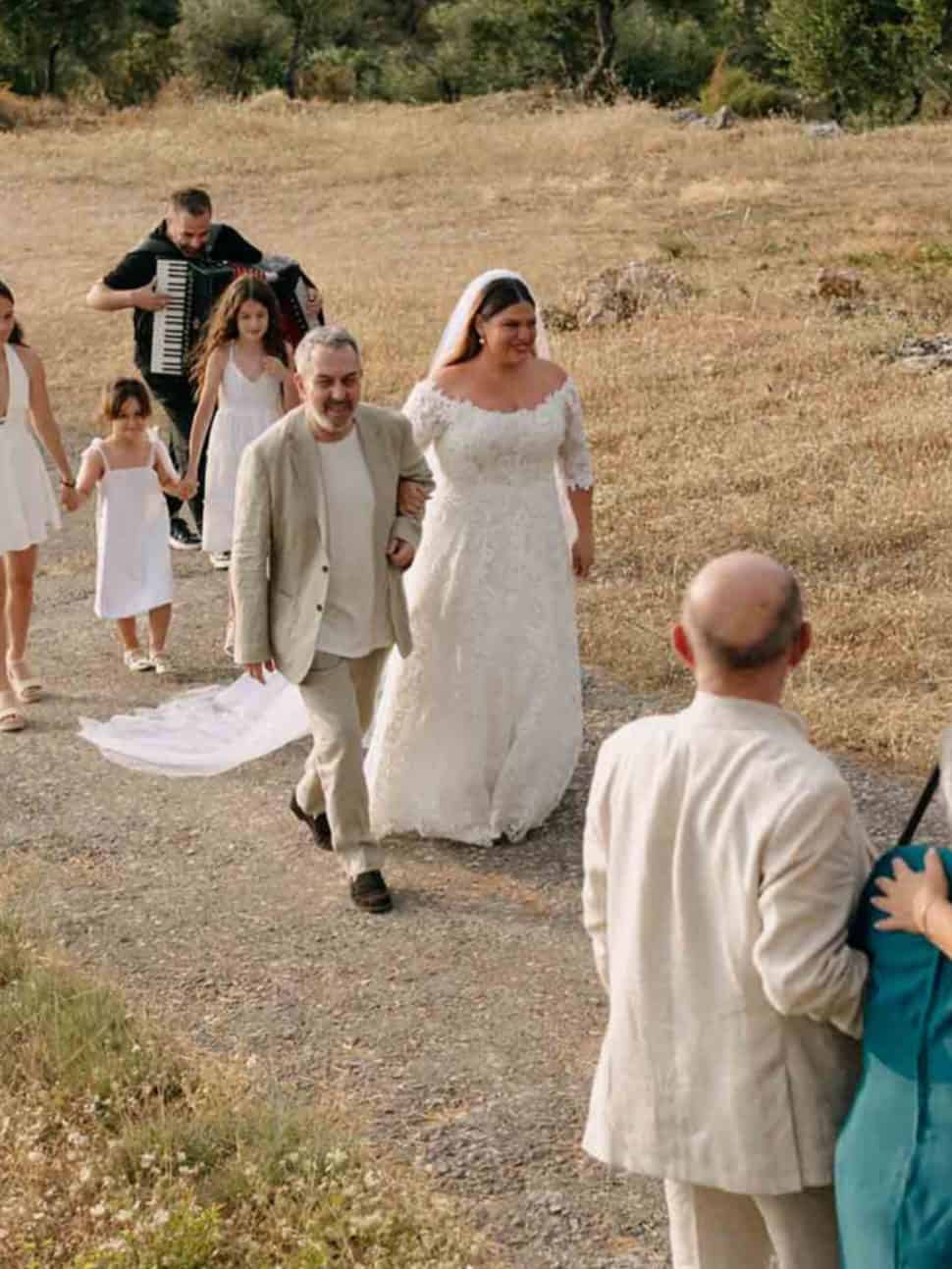 Δανάη Μπάρκα: Τι εξομολογήθηκε ο δεύτερος πατέρας της για την εγκυμοσύνη και γιατί είναι εξαφανισμένος ο βιολογικός της πατέρας, ο Νώντας;