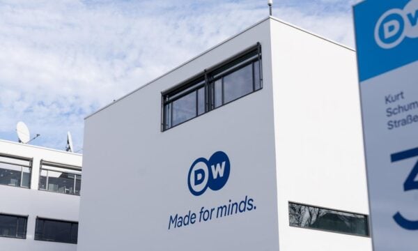 Το ελληνόφωνο πρόγραμμα της Deutsche Welle παραμένει σε λειτουργία – Το σκεπτικό της απόφασης