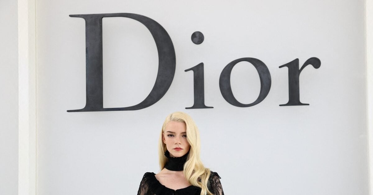 Dior: Τα κομψά, ανεπιτήδευτα beauty looks των celebrities στην πρώτη σειρά του show