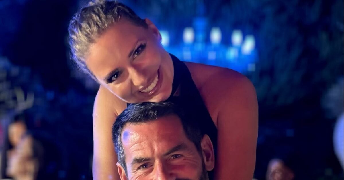 Ντόρα Μακρυγιάννη: Δημοσίευσε για πρώτη φορά φωτογραφίες με τον σύντροφό της στη Σχοινούσα