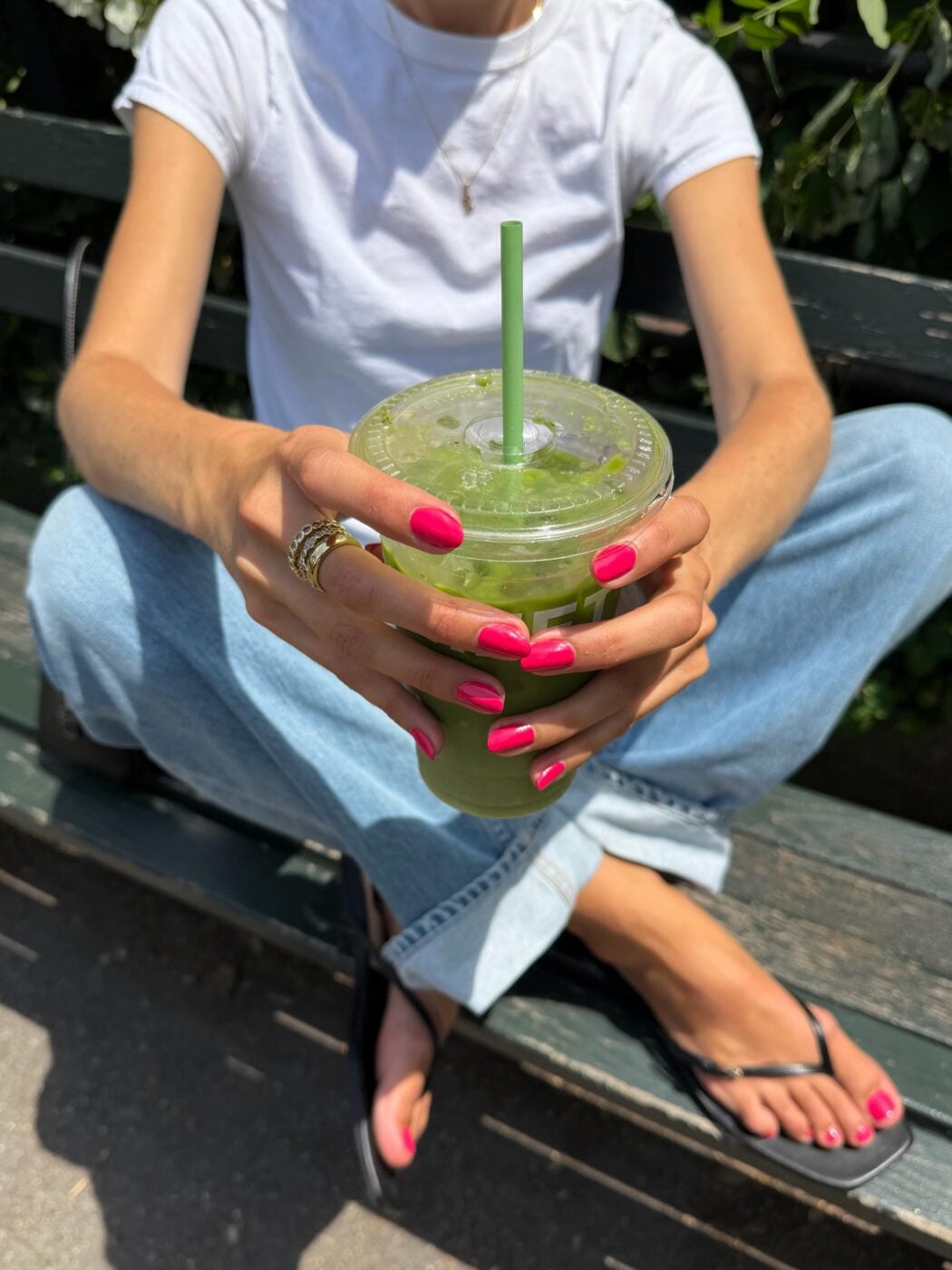 Essie Gel Couture: Λαμπερό μανικιούρ με διάρκεια, χρώμα και ξεχωριστό στυλ
