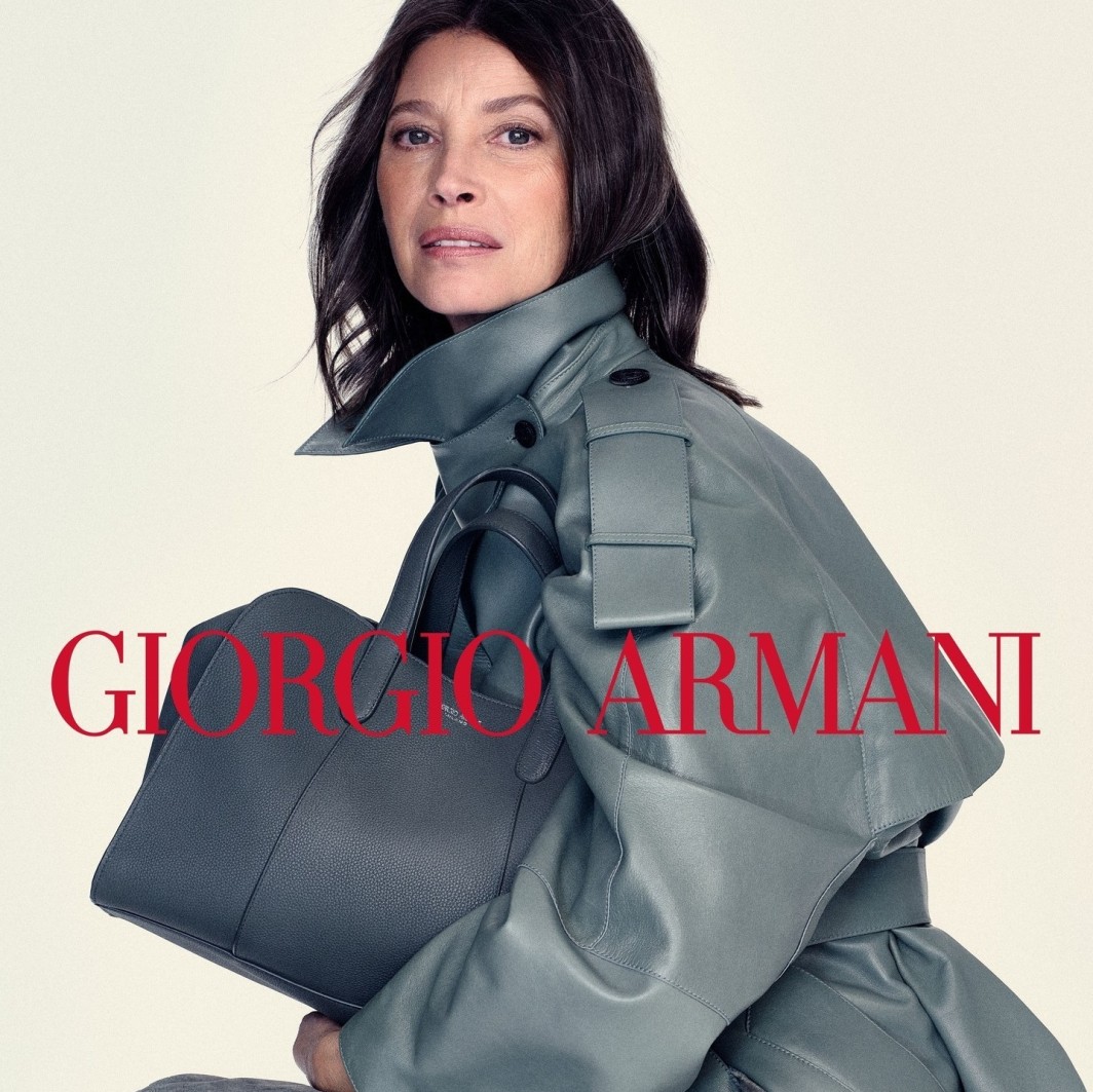 Christy Turlington: Η επιστροφή στον Giorgio Armani σχεδόν 30 χρόνια μετά