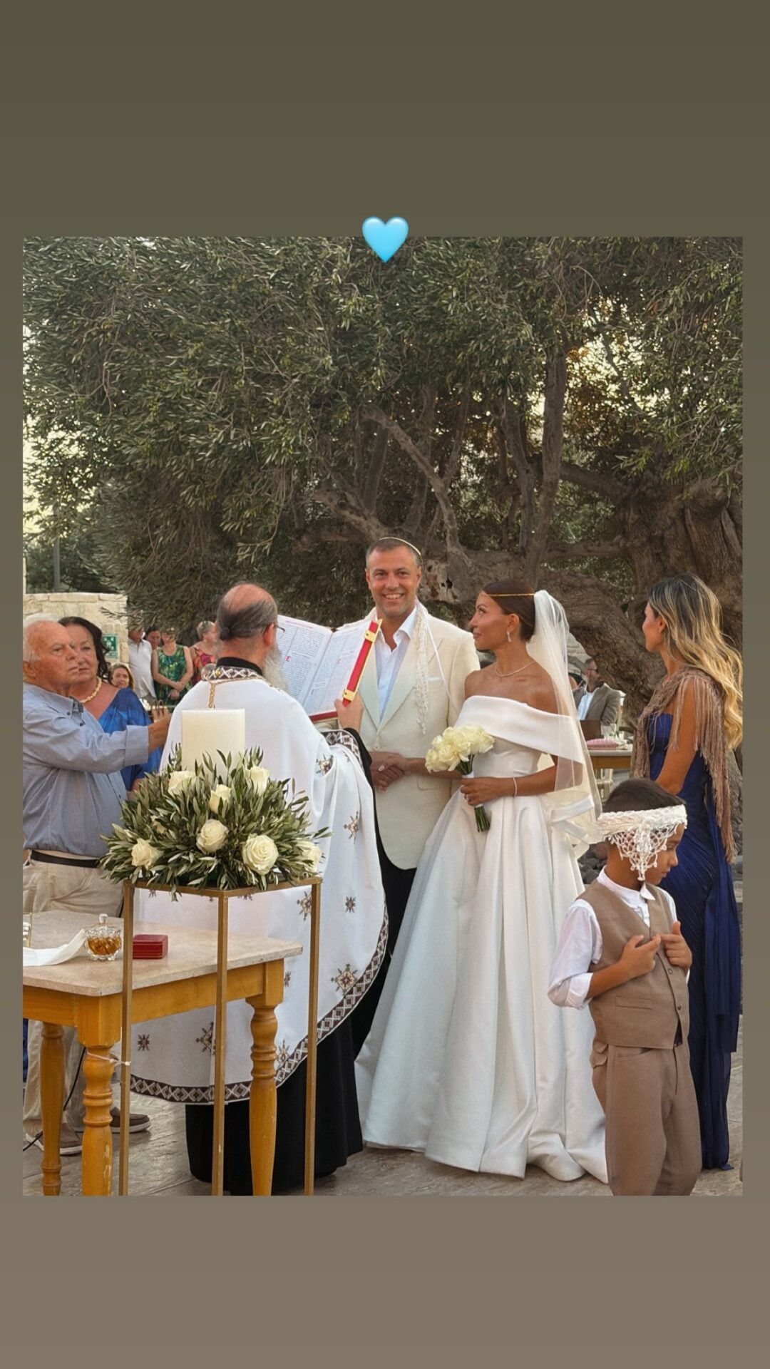 Μαρία Κορέλλι: Λαμπερός γάμος στην Κρήτη