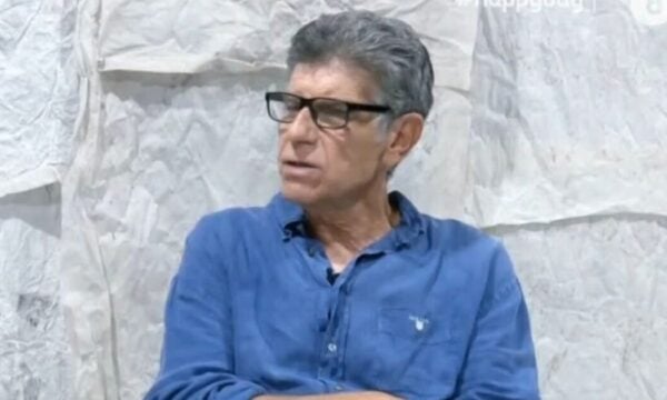Γιάννης Μπέζος: Οι καμπάνες στην υγεία του και η απόφαση να μην ξαναπαίξει σε σειρά πολλών επεισοδίων