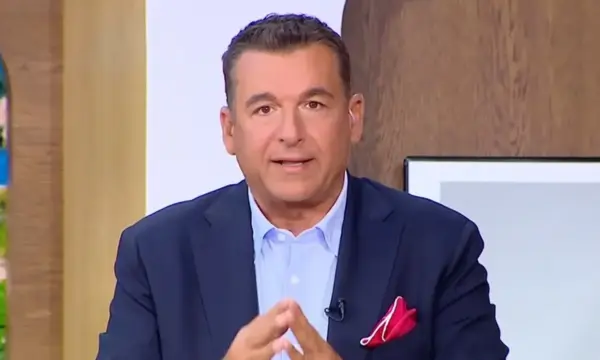 Λιάγκας: Η εικόνα του στην πρεμιέρα και τα σχόλια περί μπογιάς στα μαλλιά