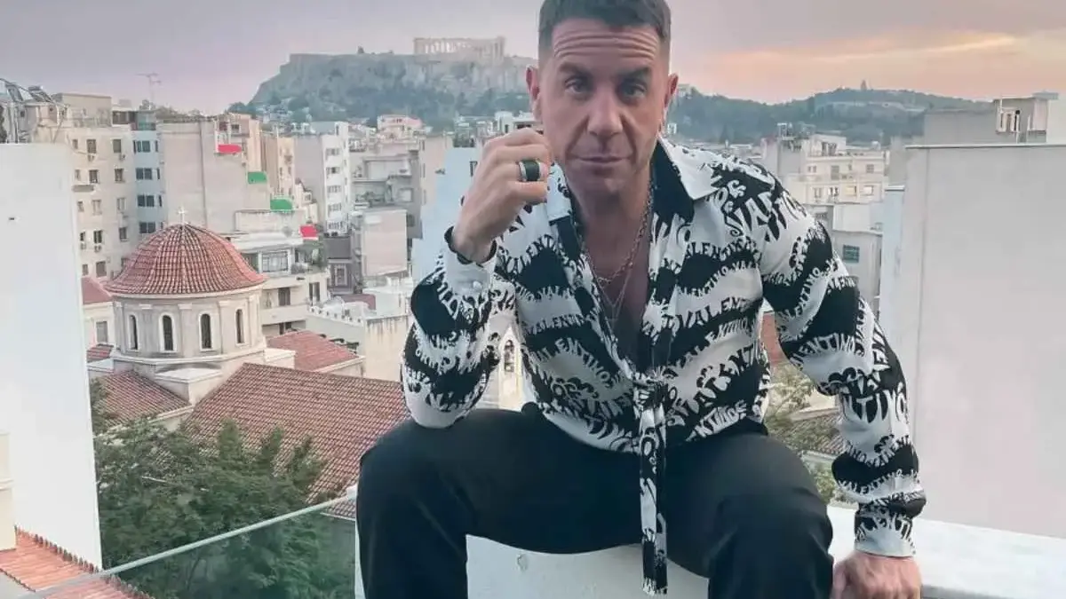Γιώργος Μαζωνάκης: Η συνεργάτιδά του που έκλεισε ραντεβού με τον υπνοθεραπευτή – Οι κλήσεις και η επιμονή για συνάντηση