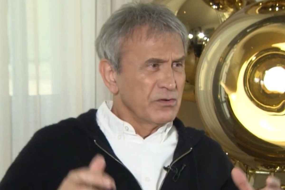 Γιώργος Νταλάρας στο Καλλιμάρμαρο για τον Μαζωνάκη: «Είναι πικρό το δίδαγμα που άφησε»