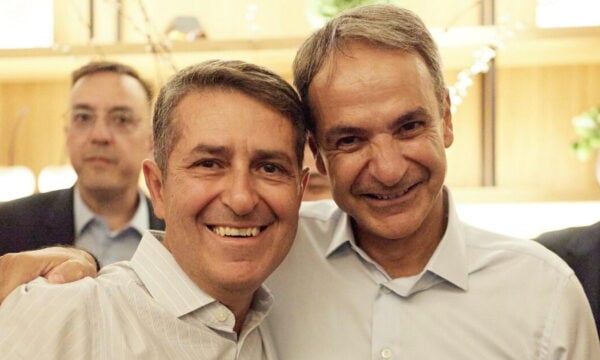 Γιώργος Μυλωνάκης: Πρώτη δημόσια παρουσία μετά τη σοβαρή περιπέτεια με την υγεία του – «Συνεχίζω με περισσότερη δύναμη»
