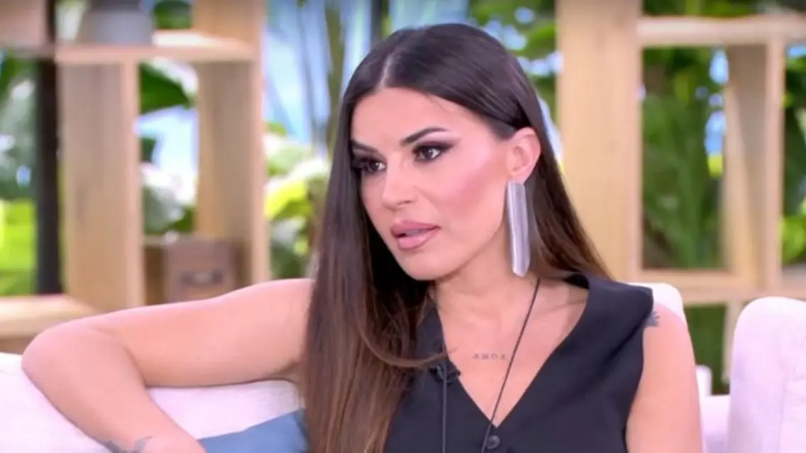 Χριστίνα Κολέτσα: Όταν ο Λένι Κράβιτζ της πέταξε λουλούδια και εκείνη του απάντησε με «γαλλικά…»