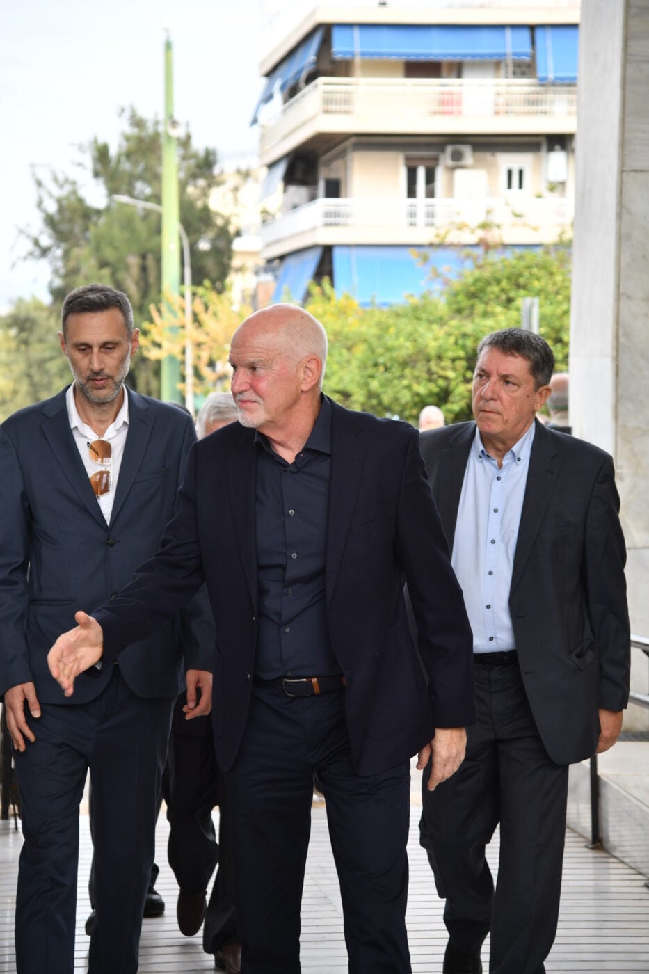 Κηδεία Μαργαρίτας Παπανδρέου: Τα παιδιά και τα εγγόνια της στο τελευταίο αντίο στο Α’ Νεκροταφείο