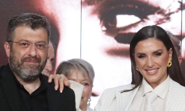 Ιουλία Καλλιμάνη: Η συγκίνηση στον γάμο, η παράκληση στους καλεσμένους και η ανατροπή με την ανθοδέσμη