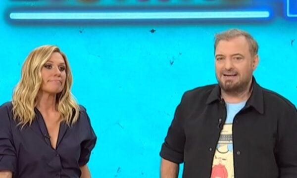 Κατερίνα Καραβάτου – Χρήστος Φερεντίνος: Ο λόγος που βγήκαν με μεγάλη καθυστέρηση στον αέρα της ΕΡΤ